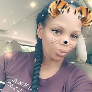 Meet your Posher, Teketa